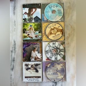4 Taylor Swift CDs- Taylor Swift, Fearless, Speak Now, 1989